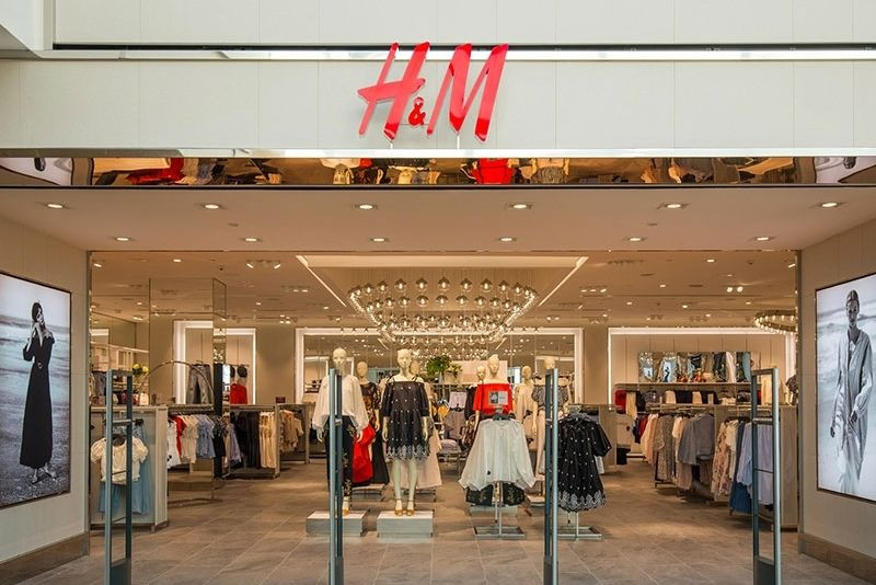 Nemecké úrady sankcionovali švédsku firmu H&M kvôli sledovaniu svojich zamestnancov